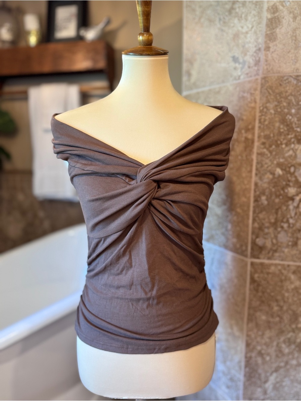 NWT Darong Twist-Front Off-Shoulder Top in Brown medium